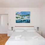 3 Bedroom Cozy In *
